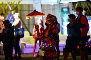 BIB: 
                            <button type="button" onclick="openModal(16059780)" class="btn btn-primary btn-sm float-right btn-popup" data-toggle="modal" data-target=".modal-high-quality">
                        <i class="fas fa-shopping-cart"></i> Add to Cart
                    </button>
                                            <button type="button" onclick="isThisMe(16059780, true)" class="btn btn-success btn-sm float-right btn-popup btn-isme hidden" data-toggle="tooltip" data-placement="bottom" title="นี่คือรูปของคุณใช่ไหม คลิกที่นี่เพื่อเอาเข้าอัลบั้ม">
                        <i class="fas fa-plus"></i> Add to album
                    </button>
                    <button type="button" onclick="isThisMe(16059780, false)" class="btn btn-warning btn-sm float-right btn-popup btn-isnotme hidden">
                        <i class="fas fa-ban"></i> Remove from album
                    </button>