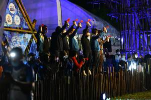 BIB: 
                            <button type="button" onclick="openModal(16059858)" class="btn btn-primary btn-sm float-right btn-popup" data-toggle="modal" data-target=".modal-high-quality">
                        <i class="fas fa-shopping-cart"></i> Add to Cart
                    </button>
                                            <button type="button" onclick="isThisMe(16059858, true)" class="btn btn-success btn-sm float-right btn-popup btn-isme hidden" data-toggle="tooltip" data-placement="bottom" title="นี่คือรูปของคุณใช่ไหม คลิกที่นี่เพื่อเอาเข้าอัลบั้ม">
                        <i class="fas fa-plus"></i> Add to album
                    </button>
                    <button type="button" onclick="isThisMe(16059858, false)" class="btn btn-warning btn-sm float-right btn-popup btn-isnotme hidden">
                        <i class="fas fa-ban"></i> Remove from album
                    </button>