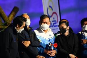 BIB: 
                            <button type="button" onclick="openModal(16059846)" class="btn btn-primary btn-sm float-right btn-popup" data-toggle="modal" data-target=".modal-high-quality">
                        <i class="fas fa-shopping-cart"></i> Add to Cart
                    </button>
                                            <button type="button" onclick="isThisMe(16059846, true)" class="btn btn-success btn-sm float-right btn-popup btn-isme hidden" data-toggle="tooltip" data-placement="bottom" title="นี่คือรูปของคุณใช่ไหม คลิกที่นี่เพื่อเอาเข้าอัลบั้ม">
                        <i class="fas fa-plus"></i> Add to album
                    </button>
                    <button type="button" onclick="isThisMe(16059846, false)" class="btn btn-warning btn-sm float-right btn-popup btn-isnotme hidden">
                        <i class="fas fa-ban"></i> Remove from album
                    </button>