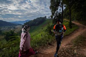 BIB: 1250
                            <button type="button" onclick="openModal(15937588)" class="btn btn-primary btn-sm float-right btn-popup" data-toggle="modal" data-target=".modal-high-quality">
                        <i class="fas fa-shopping-cart"></i> Add to Cart
                    </button>
                                            <button type="button" onclick="isThisMe(15937588, true)" class="btn btn-success btn-sm float-right btn-popup btn-isme hidden" data-toggle="tooltip" data-placement="bottom" title="นี่คือรูปของคุณใช่ไหม คลิกที่นี่เพื่อเอาเข้าอัลบั้ม">
                        <i class="fas fa-plus"></i> Add to album
                    </button>
                    <button type="button" onclick="isThisMe(15937588, false)" class="btn btn-warning btn-sm float-right btn-popup btn-isnotme hidden">
                        <i class="fas fa-ban"></i> Remove from album
                    </button>