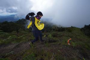 BIB: 
                            <button type="button" onclick="openModal(15915001)" class="btn btn-primary btn-sm float-right btn-popup" data-toggle="modal" data-target=".modal-high-quality">
                        <i class="fas fa-shopping-cart"></i> Add to Cart
                    </button>
                                            <button type="button" onclick="isThisMe(15915001, true)" class="btn btn-success btn-sm float-right btn-popup btn-isme hidden" data-toggle="tooltip" data-placement="bottom" title="นี่คือรูปของคุณใช่ไหม คลิกที่นี่เพื่อเอาเข้าอัลบั้ม">
                        <i class="fas fa-plus"></i> Add to album
                    </button>
                    <button type="button" onclick="isThisMe(15915001, false)" class="btn btn-warning btn-sm float-right btn-popup btn-isnotme hidden">
                        <i class="fas fa-ban"></i> Remove from album
                    </button>