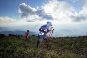 BIB: 3257, 3169
                            <button type="button" onclick="openModal(15917786)" class="btn btn-primary btn-sm float-right btn-popup" data-toggle="modal" data-target=".modal-high-quality">
                        <i class="fas fa-shopping-cart"></i> Add to Cart
                    </button>
                                            <button type="button" onclick="isThisMe(15917786, true)" class="btn btn-success btn-sm float-right btn-popup btn-isme hidden" data-toggle="tooltip" data-placement="bottom" title="นี่คือรูปของคุณใช่ไหม คลิกที่นี่เพื่อเอาเข้าอัลบั้ม">
                        <i class="fas fa-plus"></i> Add to album
                    </button>
                    <button type="button" onclick="isThisMe(15917786, false)" class="btn btn-warning btn-sm float-right btn-popup btn-isnotme hidden">
                        <i class="fas fa-ban"></i> Remove from album
                    </button>