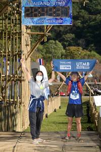 BIB: 2021
                            <button type="button" onclick="openModal(16039089)" class="btn btn-primary btn-sm float-right btn-popup" data-toggle="modal" data-target=".modal-high-quality">
                        <i class="fas fa-shopping-cart"></i> Add to Cart
                    </button>
                                            <button type="button" onclick="isThisMe(16039089, true)" class="btn btn-success btn-sm float-right btn-popup btn-isme hidden" data-toggle="tooltip" data-placement="bottom" title="นี่คือรูปของคุณใช่ไหม คลิกที่นี่เพื่อเอาเข้าอัลบั้ม">
                        <i class="fas fa-plus"></i> Add to album
                    </button>
                    <button type="button" onclick="isThisMe(16039089, false)" class="btn btn-warning btn-sm float-right btn-popup btn-isnotme hidden">
                        <i class="fas fa-ban"></i> Remove from album
                    </button>