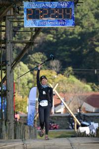 BIB: 2021, 3076
                            <button type="button" onclick="openModal(16040281)" class="btn btn-primary btn-sm float-right btn-popup" data-toggle="modal" data-target=".modal-high-quality">
                        <i class="fas fa-shopping-cart"></i> Add to Cart
                    </button>
                                            <button type="button" onclick="isThisMe(16040281, true)" class="btn btn-success btn-sm float-right btn-popup btn-isme hidden" data-toggle="tooltip" data-placement="bottom" title="นี่คือรูปของคุณใช่ไหม คลิกที่นี่เพื่อเอาเข้าอัลบั้ม">
                        <i class="fas fa-plus"></i> Add to album
                    </button>
                    <button type="button" onclick="isThisMe(16040281, false)" class="btn btn-warning btn-sm float-right btn-popup btn-isnotme hidden">
                        <i class="fas fa-ban"></i> Remove from album
                    </button>