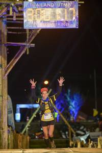 BIB: 2021, 3285
                            <button type="button" onclick="openModal(16041080)" class="btn btn-primary btn-sm float-right btn-popup" data-toggle="modal" data-target=".modal-high-quality">
                        <i class="fas fa-shopping-cart"></i> Add to Cart
                    </button>
                                            <button type="button" onclick="isThisMe(16041080, true)" class="btn btn-success btn-sm float-right btn-popup btn-isme hidden" data-toggle="tooltip" data-placement="bottom" title="นี่คือรูปของคุณใช่ไหม คลิกที่นี่เพื่อเอาเข้าอัลบั้ม">
                        <i class="fas fa-plus"></i> Add to album
                    </button>
                    <button type="button" onclick="isThisMe(16041080, false)" class="btn btn-warning btn-sm float-right btn-popup btn-isnotme hidden">
                        <i class="fas fa-ban"></i> Remove from album
                    </button>