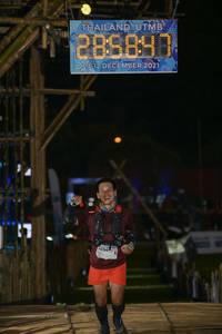 BIB: 2021, 3334
                            <button type="button" onclick="openModal(16040584)" class="btn btn-primary btn-sm float-right btn-popup" data-toggle="modal" data-target=".modal-high-quality">
                        <i class="fas fa-shopping-cart"></i> Add to Cart
                    </button>
                                            <button type="button" onclick="isThisMe(16040584, true)" class="btn btn-success btn-sm float-right btn-popup btn-isme hidden" data-toggle="tooltip" data-placement="bottom" title="นี่คือรูปของคุณใช่ไหม คลิกที่นี่เพื่อเอาเข้าอัลบั้ม">
                        <i class="fas fa-plus"></i> Add to album
                    </button>
                    <button type="button" onclick="isThisMe(16040584, false)" class="btn btn-warning btn-sm float-right btn-popup btn-isnotme hidden">
                        <i class="fas fa-ban"></i> Remove from album
                    </button>