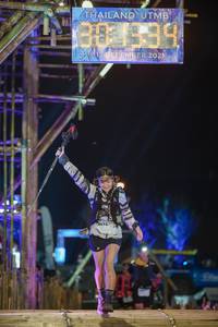 BIB: 2021, 3416
                            <button type="button" onclick="openModal(16041213)" class="btn btn-primary btn-sm float-right btn-popup" data-toggle="modal" data-target=".modal-high-quality">
                        <i class="fas fa-shopping-cart"></i> Add to Cart
                    </button>
                                            <button type="button" onclick="isThisMe(16041213, true)" class="btn btn-success btn-sm float-right btn-popup btn-isme hidden" data-toggle="tooltip" data-placement="bottom" title="นี่คือรูปของคุณใช่ไหม คลิกที่นี่เพื่อเอาเข้าอัลบั้ม">
                        <i class="fas fa-plus"></i> Add to album
                    </button>
                    <button type="button" onclick="isThisMe(16041213, false)" class="btn btn-warning btn-sm float-right btn-popup btn-isnotme hidden">
                        <i class="fas fa-ban"></i> Remove from album
                    </button>