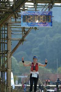 BIB: 2021, 1016
                            <button type="button" onclick="openModal(16045406)" class="btn btn-primary btn-sm float-right btn-popup" data-toggle="modal" data-target=".modal-high-quality">
                        <i class="fas fa-shopping-cart"></i> Add to Cart
                    </button>
                                            <button type="button" onclick="isThisMe(16045406, true)" class="btn btn-success btn-sm float-right btn-popup btn-isme hidden" data-toggle="tooltip" data-placement="bottom" title="นี่คือรูปของคุณใช่ไหม คลิกที่นี่เพื่อเอาเข้าอัลบั้ม">
                        <i class="fas fa-plus"></i> Add to album
                    </button>
                    <button type="button" onclick="isThisMe(16045406, false)" class="btn btn-warning btn-sm float-right btn-popup btn-isnotme hidden">
                        <i class="fas fa-ban"></i> Remove from album
                    </button>