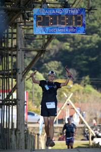 BIB: , 2088, 2021, 3525
                            <button type="button" onclick="openModal(16040215)" class="btn btn-primary btn-sm float-right btn-popup" data-toggle="modal" data-target=".modal-high-quality">
                        <i class="fas fa-shopping-cart"></i> Add to Cart
                    </button>
                                            <button type="button" onclick="isThisMe(16040215, true)" class="btn btn-success btn-sm float-right btn-popup btn-isme hidden" data-toggle="tooltip" data-placement="bottom" title="นี่คือรูปของคุณใช่ไหม คลิกที่นี่เพื่อเอาเข้าอัลบั้ม">
                        <i class="fas fa-plus"></i> Add to album
                    </button>
                    <button type="button" onclick="isThisMe(16040215, false)" class="btn btn-warning btn-sm float-right btn-popup btn-isnotme hidden">
                        <i class="fas fa-ban"></i> Remove from album
                    </button>