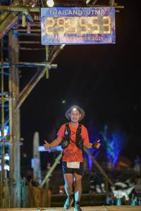 BIB: 29553, 1902, 2021
                            <button type="button" onclick="openModal(16040964)" class="btn btn-primary btn-sm float-right btn-popup" data-toggle="modal" data-target=".modal-high-quality">
                        <i class="fas fa-shopping-cart"></i> Add to Cart
                    </button>
                                            <button type="button" onclick="isThisMe(16040964, true)" class="btn btn-success btn-sm float-right btn-popup btn-isme hidden" data-toggle="tooltip" data-placement="bottom" title="นี่คือรูปของคุณใช่ไหม คลิกที่นี่เพื่อเอาเข้าอัลบั้ม">
                        <i class="fas fa-plus"></i> Add to album
                    </button>
                    <button type="button" onclick="isThisMe(16040964, false)" class="btn btn-warning btn-sm float-right btn-popup btn-isnotme hidden">
                        <i class="fas fa-ban"></i> Remove from album
                    </button>