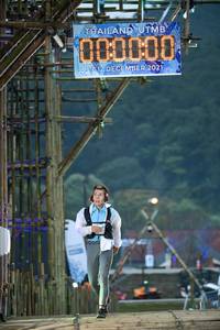 BIB: 2021
                            <button type="button" onclick="openModal(16043711)" class="btn btn-primary btn-sm float-right btn-popup" data-toggle="modal" data-target=".modal-high-quality">
                        <i class="fas fa-shopping-cart"></i> Add to Cart
                    </button>
                                            <button type="button" onclick="isThisMe(16043711, true)" class="btn btn-success btn-sm float-right btn-popup btn-isme hidden" data-toggle="tooltip" data-placement="bottom" title="นี่คือรูปของคุณใช่ไหม คลิกที่นี่เพื่อเอาเข้าอัลบั้ม">
                        <i class="fas fa-plus"></i> Add to album
                    </button>
                    <button type="button" onclick="isThisMe(16043711, false)" class="btn btn-warning btn-sm float-right btn-popup btn-isnotme hidden">
                        <i class="fas fa-ban"></i> Remove from album
                    </button>