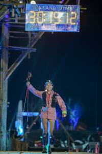 BIB: 801912, 2912, 2021
                            <button type="button" onclick="openModal(16041244)" class="btn btn-primary btn-sm float-right btn-popup" data-toggle="modal" data-target=".modal-high-quality">
                        <i class="fas fa-shopping-cart"></i> Add to Cart
                    </button>
                                            <button type="button" onclick="isThisMe(16041244, true)" class="btn btn-success btn-sm float-right btn-popup btn-isme hidden" data-toggle="tooltip" data-placement="bottom" title="นี่คือรูปของคุณใช่ไหม คลิกที่นี่เพื่อเอาเข้าอัลบั้ม">
                        <i class="fas fa-plus"></i> Add to album
                    </button>
                    <button type="button" onclick="isThisMe(16041244, false)" class="btn btn-warning btn-sm float-right btn-popup btn-isnotme hidden">
                        <i class="fas fa-ban"></i> Remove from album
                    </button>