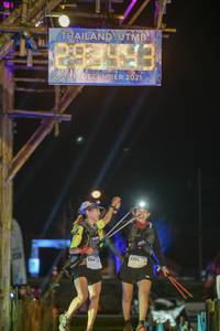 BIB: 2021, 3374, 3540
                            <button type="button" onclick="openModal(16040862)" class="btn btn-primary btn-sm float-right btn-popup" data-toggle="modal" data-target=".modal-high-quality">
                        <i class="fas fa-shopping-cart"></i> Add to Cart
                    </button>
                                            <button type="button" onclick="isThisMe(16040862, true)" class="btn btn-success btn-sm float-right btn-popup btn-isme hidden" data-toggle="tooltip" data-placement="bottom" title="นี่คือรูปของคุณใช่ไหม คลิกที่นี่เพื่อเอาเข้าอัลบั้ม">
                        <i class="fas fa-plus"></i> Add to album
                    </button>
                    <button type="button" onclick="isThisMe(16040862, false)" class="btn btn-warning btn-sm float-right btn-popup btn-isnotme hidden">
                        <i class="fas fa-ban"></i> Remove from album
                    </button>