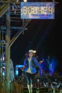 BIB: 2021
                            <button type="button" onclick="openModal(16041099)" class="btn btn-primary btn-sm float-right btn-popup" data-toggle="modal" data-target=".modal-high-quality">
                        <i class="fas fa-shopping-cart"></i> Add to Cart
                    </button>
                                            <button type="button" onclick="isThisMe(16041099, true)" class="btn btn-success btn-sm float-right btn-popup btn-isme hidden" data-toggle="tooltip" data-placement="bottom" title="นี่คือรูปของคุณใช่ไหม คลิกที่นี่เพื่อเอาเข้าอัลบั้ม">
                        <i class="fas fa-plus"></i> Add to album
                    </button>
                    <button type="button" onclick="isThisMe(16041099, false)" class="btn btn-warning btn-sm float-right btn-popup btn-isnotme hidden">
                        <i class="fas fa-ban"></i> Remove from album
                    </button>