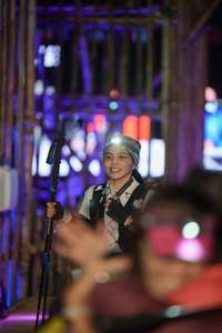 BIB: 100
                            <button type="button" onclick="openModal(16043121)" class="btn btn-primary btn-sm float-right btn-popup" data-toggle="modal" data-target=".modal-high-quality">
                        <i class="fas fa-shopping-cart"></i> Add to Cart
                    </button>
                                            <button type="button" onclick="isThisMe(16043121, true)" class="btn btn-success btn-sm float-right btn-popup btn-isme hidden" data-toggle="tooltip" data-placement="bottom" title="นี่คือรูปของคุณใช่ไหม คลิกที่นี่เพื่อเอาเข้าอัลบั้ม">
                        <i class="fas fa-plus"></i> Add to album
                    </button>
                    <button type="button" onclick="isThisMe(16043121, false)" class="btn btn-warning btn-sm float-right btn-popup btn-isnotme hidden">
                        <i class="fas fa-ban"></i> Remove from album
                    </button>