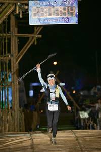 BIB: 2021, 3276
                            <button type="button" onclick="openModal(16040627)" class="btn btn-primary btn-sm float-right btn-popup" data-toggle="modal" data-target=".modal-high-quality">
                        <i class="fas fa-shopping-cart"></i> Add to Cart
                    </button>
                                            <button type="button" onclick="isThisMe(16040627, true)" class="btn btn-success btn-sm float-right btn-popup btn-isme hidden" data-toggle="tooltip" data-placement="bottom" title="นี่คือรูปของคุณใช่ไหม คลิกที่นี่เพื่อเอาเข้าอัลบั้ม">
                        <i class="fas fa-plus"></i> Add to album
                    </button>
                    <button type="button" onclick="isThisMe(16040627, false)" class="btn btn-warning btn-sm float-right btn-popup btn-isnotme hidden">
                        <i class="fas fa-ban"></i> Remove from album
                    </button>