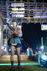 BIB: 193
                            <button type="button" onclick="openModal(16041523)" class="btn btn-primary btn-sm float-right btn-popup" data-toggle="modal" data-target=".modal-high-quality">
                        <i class="fas fa-shopping-cart"></i> Add to Cart
                    </button>
                                            <button type="button" onclick="isThisMe(16041523, true)" class="btn btn-success btn-sm float-right btn-popup btn-isme hidden" data-toggle="tooltip" data-placement="bottom" title="นี่คือรูปของคุณใช่ไหม คลิกที่นี่เพื่อเอาเข้าอัลบั้ม">
                        <i class="fas fa-plus"></i> Add to album
                    </button>
                    <button type="button" onclick="isThisMe(16041523, false)" class="btn btn-warning btn-sm float-right btn-popup btn-isnotme hidden">
                        <i class="fas fa-ban"></i> Remove from album
                    </button>