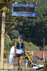 BIB: 2021, 3067
                            <button type="button" onclick="openModal(16038318)" class="btn btn-primary btn-sm float-right btn-popup" data-toggle="modal" data-target=".modal-high-quality">
                        <i class="fas fa-shopping-cart"></i> Add to Cart
                    </button>
                                            <button type="button" onclick="isThisMe(16038318, true)" class="btn btn-success btn-sm float-right btn-popup btn-isme hidden" data-toggle="tooltip" data-placement="bottom" title="นี่คือรูปของคุณใช่ไหม คลิกที่นี่เพื่อเอาเข้าอัลบั้ม">
                        <i class="fas fa-plus"></i> Add to album
                    </button>
                    <button type="button" onclick="isThisMe(16038318, false)" class="btn btn-warning btn-sm float-right btn-popup btn-isnotme hidden">
                        <i class="fas fa-ban"></i> Remove from album
                    </button>