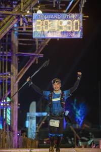 BIB: 2021, 3179
                            <button type="button" onclick="openModal(16041282)" class="btn btn-primary btn-sm float-right btn-popup" data-toggle="modal" data-target=".modal-high-quality">
                        <i class="fas fa-shopping-cart"></i> Add to Cart
                    </button>
                                            <button type="button" onclick="isThisMe(16041282, true)" class="btn btn-success btn-sm float-right btn-popup btn-isme hidden" data-toggle="tooltip" data-placement="bottom" title="นี่คือรูปของคุณใช่ไหม คลิกที่นี่เพื่อเอาเข้าอัลบั้ม">
                        <i class="fas fa-plus"></i> Add to album
                    </button>
                    <button type="button" onclick="isThisMe(16041282, false)" class="btn btn-warning btn-sm float-right btn-popup btn-isnotme hidden">
                        <i class="fas fa-ban"></i> Remove from album
                    </button>