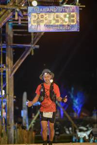 BIB: 2021, 3279
                            <button type="button" onclick="openModal(16040969)" class="btn btn-primary btn-sm float-right btn-popup" data-toggle="modal" data-target=".modal-high-quality">
                        <i class="fas fa-shopping-cart"></i> Add to Cart
                    </button>
                                            <button type="button" onclick="isThisMe(16040969, true)" class="btn btn-success btn-sm float-right btn-popup btn-isme hidden" data-toggle="tooltip" data-placement="bottom" title="นี่คือรูปของคุณใช่ไหม คลิกที่นี่เพื่อเอาเข้าอัลบั้ม">
                        <i class="fas fa-plus"></i> Add to album
                    </button>
                    <button type="button" onclick="isThisMe(16040969, false)" class="btn btn-warning btn-sm float-right btn-popup btn-isnotme hidden">
                        <i class="fas fa-ban"></i> Remove from album
                    </button>