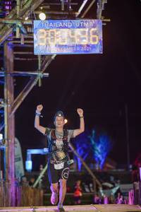 BIB: 9412, 2021, 3770
                            <button type="button" onclick="openModal(16041105)" class="btn btn-primary btn-sm float-right btn-popup" data-toggle="modal" data-target=".modal-high-quality">
                        <i class="fas fa-shopping-cart"></i> Add to Cart
                    </button>
                                            <button type="button" onclick="isThisMe(16041105, true)" class="btn btn-success btn-sm float-right btn-popup btn-isme hidden" data-toggle="tooltip" data-placement="bottom" title="นี่คือรูปของคุณใช่ไหม คลิกที่นี่เพื่อเอาเข้าอัลบั้ม">
                        <i class="fas fa-plus"></i> Add to album
                    </button>
                    <button type="button" onclick="isThisMe(16041105, false)" class="btn btn-warning btn-sm float-right btn-popup btn-isnotme hidden">
                        <i class="fas fa-ban"></i> Remove from album
                    </button>