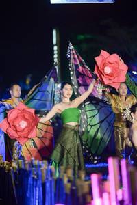 BIB: 200
                            <button type="button" onclick="openModal(16043196)" class="btn btn-primary btn-sm float-right btn-popup" data-toggle="modal" data-target=".modal-high-quality">
                        <i class="fas fa-shopping-cart"></i> Add to Cart
                    </button>
                                            <button type="button" onclick="isThisMe(16043196, true)" class="btn btn-success btn-sm float-right btn-popup btn-isme hidden" data-toggle="tooltip" data-placement="bottom" title="นี่คือรูปของคุณใช่ไหม คลิกที่นี่เพื่อเอาเข้าอัลบั้ม">
                        <i class="fas fa-plus"></i> Add to album
                    </button>
                    <button type="button" onclick="isThisMe(16043196, false)" class="btn btn-warning btn-sm float-right btn-popup btn-isnotme hidden">
                        <i class="fas fa-ban"></i> Remove from album
                    </button>