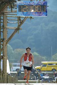 BIB: 2021, 1527
                            <button type="button" onclick="openModal(16045342)" class="btn btn-primary btn-sm float-right btn-popup" data-toggle="modal" data-target=".modal-high-quality">
                        <i class="fas fa-shopping-cart"></i> Add to Cart
                    </button>
                                            <button type="button" onclick="isThisMe(16045342, true)" class="btn btn-success btn-sm float-right btn-popup btn-isme hidden" data-toggle="tooltip" data-placement="bottom" title="นี่คือรูปของคุณใช่ไหม คลิกที่นี่เพื่อเอาเข้าอัลบั้ม">
                        <i class="fas fa-plus"></i> Add to album
                    </button>
                    <button type="button" onclick="isThisMe(16045342, false)" class="btn btn-warning btn-sm float-right btn-popup btn-isnotme hidden">
                        <i class="fas fa-ban"></i> Remove from album
                    </button>