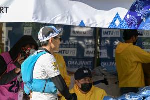 BIB: 301
                            <button type="button" onclick="openModal(16038245)" class="btn btn-primary btn-sm float-right btn-popup" data-toggle="modal" data-target=".modal-high-quality">
                        <i class="fas fa-shopping-cart"></i> Add to Cart
                    </button>
                                            <button type="button" onclick="isThisMe(16038245, true)" class="btn btn-success btn-sm float-right btn-popup btn-isme hidden" data-toggle="tooltip" data-placement="bottom" title="นี่คือรูปของคุณใช่ไหม คลิกที่นี่เพื่อเอาเข้าอัลบั้ม">
                        <i class="fas fa-plus"></i> Add to album
                    </button>
                    <button type="button" onclick="isThisMe(16038245, false)" class="btn btn-warning btn-sm float-right btn-popup btn-isnotme hidden">
                        <i class="fas fa-ban"></i> Remove from album
                    </button>