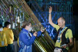 BIB: 902, 168, 7500, 635, 325, 4122, 1669
                            <button type="button" onclick="openModal(16043145)" class="btn btn-primary btn-sm float-right btn-popup" data-toggle="modal" data-target=".modal-high-quality">
                        <i class="fas fa-shopping-cart"></i> Add to Cart
                    </button>
                                            <button type="button" onclick="isThisMe(16043145, true)" class="btn btn-success btn-sm float-right btn-popup btn-isme hidden" data-toggle="tooltip" data-placement="bottom" title="นี่คือรูปของคุณใช่ไหม คลิกที่นี่เพื่อเอาเข้าอัลบั้ม">
                        <i class="fas fa-plus"></i> Add to album
                    </button>
                    <button type="button" onclick="isThisMe(16043145, false)" class="btn btn-warning btn-sm float-right btn-popup btn-isnotme hidden">
                        <i class="fas fa-ban"></i> Remove from album
                    </button>