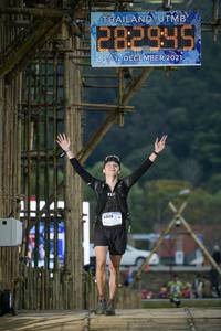 BIB: 8299, 2021, 3605
                            <button type="button" onclick="openModal(16040481)" class="btn btn-primary btn-sm float-right btn-popup" data-toggle="modal" data-target=".modal-high-quality">
                        <i class="fas fa-shopping-cart"></i> Add to Cart
                    </button>
                                            <button type="button" onclick="isThisMe(16040481, true)" class="btn btn-success btn-sm float-right btn-popup btn-isme hidden" data-toggle="tooltip" data-placement="bottom" title="นี่คือรูปของคุณใช่ไหม คลิกที่นี่เพื่อเอาเข้าอัลบั้ม">
                        <i class="fas fa-plus"></i> Add to album
                    </button>
                    <button type="button" onclick="isThisMe(16040481, false)" class="btn btn-warning btn-sm float-right btn-popup btn-isnotme hidden">
                        <i class="fas fa-ban"></i> Remove from album
                    </button>