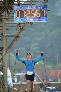 BIB: 2021, 5077
                            <button type="button" onclick="openModal(16043786)" class="btn btn-primary btn-sm float-right btn-popup" data-toggle="modal" data-target=".modal-high-quality">
                        <i class="fas fa-shopping-cart"></i> Add to Cart
                    </button>
                                            <button type="button" onclick="isThisMe(16043786, true)" class="btn btn-success btn-sm float-right btn-popup btn-isme hidden" data-toggle="tooltip" data-placement="bottom" title="นี่คือรูปของคุณใช่ไหม คลิกที่นี่เพื่อเอาเข้าอัลบั้ม">
                        <i class="fas fa-plus"></i> Add to album
                    </button>
                    <button type="button" onclick="isThisMe(16043786, false)" class="btn btn-warning btn-sm float-right btn-popup btn-isnotme hidden">
                        <i class="fas fa-ban"></i> Remove from album
                    </button>