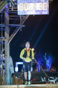 BIB: 912, 202
                            <button type="button" onclick="openModal(16041917)" class="btn btn-primary btn-sm float-right btn-popup" data-toggle="modal" data-target=".modal-high-quality">
                        <i class="fas fa-shopping-cart"></i> Add to Cart
                    </button>
                                            <button type="button" onclick="isThisMe(16041917, true)" class="btn btn-success btn-sm float-right btn-popup btn-isme hidden" data-toggle="tooltip" data-placement="bottom" title="นี่คือรูปของคุณใช่ไหม คลิกที่นี่เพื่อเอาเข้าอัลบั้ม">
                        <i class="fas fa-plus"></i> Add to album
                    </button>
                    <button type="button" onclick="isThisMe(16041917, false)" class="btn btn-warning btn-sm float-right btn-popup btn-isnotme hidden">
                        <i class="fas fa-ban"></i> Remove from album
                    </button>