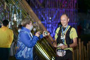 BIB: 7500, 6135, 34122, 1669
                            <button type="button" onclick="openModal(16043144)" class="btn btn-primary btn-sm float-right btn-popup" data-toggle="modal" data-target=".modal-high-quality">
                        <i class="fas fa-shopping-cart"></i> Add to Cart
                    </button>
                                            <button type="button" onclick="isThisMe(16043144, true)" class="btn btn-success btn-sm float-right btn-popup btn-isme hidden" data-toggle="tooltip" data-placement="bottom" title="นี่คือรูปของคุณใช่ไหม คลิกที่นี่เพื่อเอาเข้าอัลบั้ม">
                        <i class="fas fa-plus"></i> Add to album
                    </button>
                    <button type="button" onclick="isThisMe(16043144, false)" class="btn btn-warning btn-sm float-right btn-popup btn-isnotme hidden">
                        <i class="fas fa-ban"></i> Remove from album
                    </button>