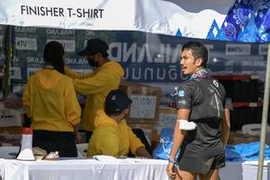 BIB: 900, 150, 110
                            <button type="button" onclick="openModal(16038040)" class="btn btn-primary btn-sm float-right btn-popup" data-toggle="modal" data-target=".modal-high-quality">
                        <i class="fas fa-shopping-cart"></i> Add to Cart
                    </button>
                                            <button type="button" onclick="isThisMe(16038040, true)" class="btn btn-success btn-sm float-right btn-popup btn-isme hidden" data-toggle="tooltip" data-placement="bottom" title="นี่คือรูปของคุณใช่ไหม คลิกที่นี่เพื่อเอาเข้าอัลบั้ม">
                        <i class="fas fa-plus"></i> Add to album
                    </button>
                    <button type="button" onclick="isThisMe(16038040, false)" class="btn btn-warning btn-sm float-right btn-popup btn-isnotme hidden">
                        <i class="fas fa-ban"></i> Remove from album
                    </button>