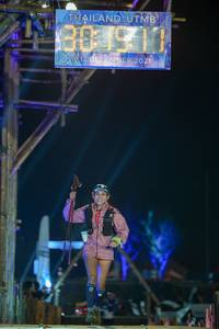 BIB: 88191, 912, 2021
                            <button type="button" onclick="openModal(16041242)" class="btn btn-primary btn-sm float-right btn-popup" data-toggle="modal" data-target=".modal-high-quality">
                        <i class="fas fa-shopping-cart"></i> Add to Cart
                    </button>
                                            <button type="button" onclick="isThisMe(16041242, true)" class="btn btn-success btn-sm float-right btn-popup btn-isme hidden" data-toggle="tooltip" data-placement="bottom" title="นี่คือรูปของคุณใช่ไหม คลิกที่นี่เพื่อเอาเข้าอัลบั้ม">
                        <i class="fas fa-plus"></i> Add to album
                    </button>
                    <button type="button" onclick="isThisMe(16041242, false)" class="btn btn-warning btn-sm float-right btn-popup btn-isnotme hidden">
                        <i class="fas fa-ban"></i> Remove from album
                    </button>