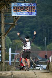 BIB: 016, 2021, 3142
                            <button type="button" onclick="openModal(16040449)" class="btn btn-primary btn-sm float-right btn-popup" data-toggle="modal" data-target=".modal-high-quality">
                        <i class="fas fa-shopping-cart"></i> Add to Cart
                    </button>
                                            <button type="button" onclick="isThisMe(16040449, true)" class="btn btn-success btn-sm float-right btn-popup btn-isme hidden" data-toggle="tooltip" data-placement="bottom" title="นี่คือรูปของคุณใช่ไหม คลิกที่นี่เพื่อเอาเข้าอัลบั้ม">
                        <i class="fas fa-plus"></i> Add to album
                    </button>
                    <button type="button" onclick="isThisMe(16040449, false)" class="btn btn-warning btn-sm float-right btn-popup btn-isnotme hidden">
                        <i class="fas fa-ban"></i> Remove from album
                    </button>