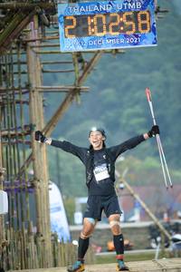 BIB: 0258, 2021, 6043
                            <button type="button" onclick="openModal(16043777)" class="btn btn-primary btn-sm float-right btn-popup" data-toggle="modal" data-target=".modal-high-quality">
                        <i class="fas fa-shopping-cart"></i> Add to Cart
                    </button>
                                            <button type="button" onclick="isThisMe(16043777, true)" class="btn btn-success btn-sm float-right btn-popup btn-isme hidden" data-toggle="tooltip" data-placement="bottom" title="นี่คือรูปของคุณใช่ไหม คลิกที่นี่เพื่อเอาเข้าอัลบั้ม">
                        <i class="fas fa-plus"></i> Add to album
                    </button>
                    <button type="button" onclick="isThisMe(16043777, false)" class="btn btn-warning btn-sm float-right btn-popup btn-isnotme hidden">
                        <i class="fas fa-ban"></i> Remove from album
                    </button>