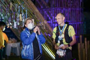 BIB: 166, 6135, 4122, 1669
                            <button type="button" onclick="openModal(16043143)" class="btn btn-primary btn-sm float-right btn-popup" data-toggle="modal" data-target=".modal-high-quality">
                        <i class="fas fa-shopping-cart"></i> Add to Cart
                    </button>
                                            <button type="button" onclick="isThisMe(16043143, true)" class="btn btn-success btn-sm float-right btn-popup btn-isme hidden" data-toggle="tooltip" data-placement="bottom" title="นี่คือรูปของคุณใช่ไหม คลิกที่นี่เพื่อเอาเข้าอัลบั้ม">
                        <i class="fas fa-plus"></i> Add to album
                    </button>
                    <button type="button" onclick="isThisMe(16043143, false)" class="btn btn-warning btn-sm float-right btn-popup btn-isnotme hidden">
                        <i class="fas fa-ban"></i> Remove from album
                    </button>