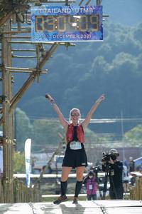 BIB: 2021, 1571
                            <button type="button" onclick="openModal(16045649)" class="btn btn-primary btn-sm float-right btn-popup" data-toggle="modal" data-target=".modal-high-quality">
                        <i class="fas fa-shopping-cart"></i> Add to Cart
                    </button>
                                            <button type="button" onclick="isThisMe(16045649, true)" class="btn btn-success btn-sm float-right btn-popup btn-isme hidden" data-toggle="tooltip" data-placement="bottom" title="นี่คือรูปของคุณใช่ไหม คลิกที่นี่เพื่อเอาเข้าอัลบั้ม">
                        <i class="fas fa-plus"></i> Add to album
                    </button>
                    <button type="button" onclick="isThisMe(16045649, false)" class="btn btn-warning btn-sm float-right btn-popup btn-isnotme hidden">
                        <i class="fas fa-ban"></i> Remove from album
                    </button>