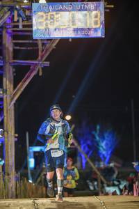 BIB: 2021, 3280
                            <button type="button" onclick="openModal(16042431)" class="btn btn-primary btn-sm float-right btn-popup" data-toggle="modal" data-target=".modal-high-quality">
                        <i class="fas fa-shopping-cart"></i> Add to Cart
                    </button>
                                            <button type="button" onclick="isThisMe(16042431, true)" class="btn btn-success btn-sm float-right btn-popup btn-isme hidden" data-toggle="tooltip" data-placement="bottom" title="นี่คือรูปของคุณใช่ไหม คลิกที่นี่เพื่อเอาเข้าอัลบั้ม">
                        <i class="fas fa-plus"></i> Add to album
                    </button>
                    <button type="button" onclick="isThisMe(16042431, false)" class="btn btn-warning btn-sm float-right btn-popup btn-isnotme hidden">
                        <i class="fas fa-ban"></i> Remove from album
                    </button>