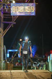 BIB: 2021, 3210
                            <button type="button" onclick="openModal(16041088)" class="btn btn-primary btn-sm float-right btn-popup" data-toggle="modal" data-target=".modal-high-quality">
                        <i class="fas fa-shopping-cart"></i> Add to Cart
                    </button>
                                            <button type="button" onclick="isThisMe(16041088, true)" class="btn btn-success btn-sm float-right btn-popup btn-isme hidden" data-toggle="tooltip" data-placement="bottom" title="นี่คือรูปของคุณใช่ไหม คลิกที่นี่เพื่อเอาเข้าอัลบั้ม">
                        <i class="fas fa-plus"></i> Add to album
                    </button>
                    <button type="button" onclick="isThisMe(16041088, false)" class="btn btn-warning btn-sm float-right btn-popup btn-isnotme hidden">
                        <i class="fas fa-ban"></i> Remove from album
                    </button>