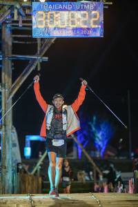 BIB: 2021, 3501
                            <button type="button" onclick="openModal(16041129)" class="btn btn-primary btn-sm float-right btn-popup" data-toggle="modal" data-target=".modal-high-quality">
                        <i class="fas fa-shopping-cart"></i> Add to Cart
                    </button>
                                            <button type="button" onclick="isThisMe(16041129, true)" class="btn btn-success btn-sm float-right btn-popup btn-isme hidden" data-toggle="tooltip" data-placement="bottom" title="นี่คือรูปของคุณใช่ไหม คลิกที่นี่เพื่อเอาเข้าอัลบั้ม">
                        <i class="fas fa-plus"></i> Add to album
                    </button>
                    <button type="button" onclick="isThisMe(16041129, false)" class="btn btn-warning btn-sm float-right btn-popup btn-isnotme hidden">
                        <i class="fas fa-ban"></i> Remove from album
                    </button>