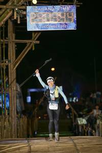 BIB: 2021, 3276
                            <button type="button" onclick="openModal(16040626)" class="btn btn-primary btn-sm float-right btn-popup" data-toggle="modal" data-target=".modal-high-quality">
                        <i class="fas fa-shopping-cart"></i> Add to Cart
                    </button>
                                            <button type="button" onclick="isThisMe(16040626, true)" class="btn btn-success btn-sm float-right btn-popup btn-isme hidden" data-toggle="tooltip" data-placement="bottom" title="นี่คือรูปของคุณใช่ไหม คลิกที่นี่เพื่อเอาเข้าอัลบั้ม">
                        <i class="fas fa-plus"></i> Add to album
                    </button>
                    <button type="button" onclick="isThisMe(16040626, false)" class="btn btn-warning btn-sm float-right btn-popup btn-isnotme hidden">
                        <i class="fas fa-ban"></i> Remove from album
                    </button>