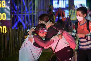 BIB: 100
                            <button type="button" onclick="openModal(16043125)" class="btn btn-primary btn-sm float-right btn-popup" data-toggle="modal" data-target=".modal-high-quality">
                        <i class="fas fa-shopping-cart"></i> Add to Cart
                    </button>
                                            <button type="button" onclick="isThisMe(16043125, true)" class="btn btn-success btn-sm float-right btn-popup btn-isme hidden" data-toggle="tooltip" data-placement="bottom" title="นี่คือรูปของคุณใช่ไหม คลิกที่นี่เพื่อเอาเข้าอัลบั้ม">
                        <i class="fas fa-plus"></i> Add to album
                    </button>
                    <button type="button" onclick="isThisMe(16043125, false)" class="btn btn-warning btn-sm float-right btn-popup btn-isnotme hidden">
                        <i class="fas fa-ban"></i> Remove from album
                    </button>