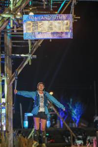 BIB: 2021, 3220
                            <button type="button" onclick="openModal(16043028)" class="btn btn-primary btn-sm float-right btn-popup" data-toggle="modal" data-target=".modal-high-quality">
                        <i class="fas fa-shopping-cart"></i> Add to Cart
                    </button>
                                            <button type="button" onclick="isThisMe(16043028, true)" class="btn btn-success btn-sm float-right btn-popup btn-isme hidden" data-toggle="tooltip" data-placement="bottom" title="นี่คือรูปของคุณใช่ไหม คลิกที่นี่เพื่อเอาเข้าอัลบั้ม">
                        <i class="fas fa-plus"></i> Add to album
                    </button>
                    <button type="button" onclick="isThisMe(16043028, false)" class="btn btn-warning btn-sm float-right btn-popup btn-isnotme hidden">
                        <i class="fas fa-ban"></i> Remove from album
                    </button>