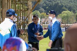 BIB: 
                            <button type="button" onclick="openModal(16035473)" class="btn btn-primary btn-sm float-right btn-popup" data-toggle="modal" data-target=".modal-high-quality">
                        <i class="fas fa-shopping-cart"></i> Add to Cart
                    </button>
                                            <button type="button" onclick="isThisMe(16035473, true)" class="btn btn-success btn-sm float-right btn-popup btn-isme hidden" data-toggle="tooltip" data-placement="bottom" title="นี่คือรูปของคุณใช่ไหม คลิกที่นี่เพื่อเอาเข้าอัลบั้ม">
                        <i class="fas fa-plus"></i> Add to album
                    </button>
                    <button type="button" onclick="isThisMe(16035473, false)" class="btn btn-warning btn-sm float-right btn-popup btn-isnotme hidden">
                        <i class="fas fa-ban"></i> Remove from album
                    </button>