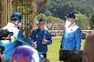 BIB: 
                            <button type="button" onclick="openModal(16035478)" class="btn btn-primary btn-sm float-right btn-popup" data-toggle="modal" data-target=".modal-high-quality">
                        <i class="fas fa-shopping-cart"></i> Add to Cart
                    </button>
                                            <button type="button" onclick="isThisMe(16035478, true)" class="btn btn-success btn-sm float-right btn-popup btn-isme hidden" data-toggle="tooltip" data-placement="bottom" title="นี่คือรูปของคุณใช่ไหม คลิกที่นี่เพื่อเอาเข้าอัลบั้ม">
                        <i class="fas fa-plus"></i> Add to album
                    </button>
                    <button type="button" onclick="isThisMe(16035478, false)" class="btn btn-warning btn-sm float-right btn-popup btn-isnotme hidden">
                        <i class="fas fa-ban"></i> Remove from album
                    </button>