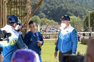 BIB: 
                            <button type="button" onclick="openModal(16035482)" class="btn btn-primary btn-sm float-right btn-popup" data-toggle="modal" data-target=".modal-high-quality">
                        <i class="fas fa-shopping-cart"></i> Add to Cart
                    </button>
                                            <button type="button" onclick="isThisMe(16035482, true)" class="btn btn-success btn-sm float-right btn-popup btn-isme hidden" data-toggle="tooltip" data-placement="bottom" title="นี่คือรูปของคุณใช่ไหม คลิกที่นี่เพื่อเอาเข้าอัลบั้ม">
                        <i class="fas fa-plus"></i> Add to album
                    </button>
                    <button type="button" onclick="isThisMe(16035482, false)" class="btn btn-warning btn-sm float-right btn-popup btn-isnotme hidden">
                        <i class="fas fa-ban"></i> Remove from album
                    </button>