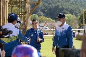 BIB: 
                            <button type="button" onclick="openModal(16035480)" class="btn btn-primary btn-sm float-right btn-popup" data-toggle="modal" data-target=".modal-high-quality">
                        <i class="fas fa-shopping-cart"></i> Add to Cart
                    </button>
                                            <button type="button" onclick="isThisMe(16035480, true)" class="btn btn-success btn-sm float-right btn-popup btn-isme hidden" data-toggle="tooltip" data-placement="bottom" title="นี่คือรูปของคุณใช่ไหม คลิกที่นี่เพื่อเอาเข้าอัลบั้ม">
                        <i class="fas fa-plus"></i> Add to album
                    </button>
                    <button type="button" onclick="isThisMe(16035480, false)" class="btn btn-warning btn-sm float-right btn-popup btn-isnotme hidden">
                        <i class="fas fa-ban"></i> Remove from album
                    </button>