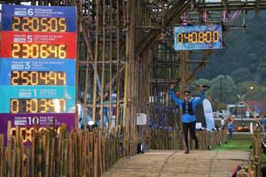 BIB: 22050, 040800, 230646, 2021, 250444, 0030
                            <button type="button" onclick="openModal(16026045)" class="btn btn-primary btn-sm float-right btn-popup" data-toggle="modal" data-target=".modal-high-quality">
                        <i class="fas fa-shopping-cart"></i> Add to Cart
                    </button>
                                            <button type="button" onclick="isThisMe(16026045, true)" class="btn btn-success btn-sm float-right btn-popup btn-isme hidden" data-toggle="tooltip" data-placement="bottom" title="นี่คือรูปของคุณใช่ไหม คลิกที่นี่เพื่อเอาเข้าอัลบั้ม">
                        <i class="fas fa-plus"></i> Add to album
                    </button>
                    <button type="button" onclick="isThisMe(16026045, false)" class="btn btn-warning btn-sm float-right btn-popup btn-isnotme hidden">
                        <i class="fas fa-ban"></i> Remove from album
                    </button>